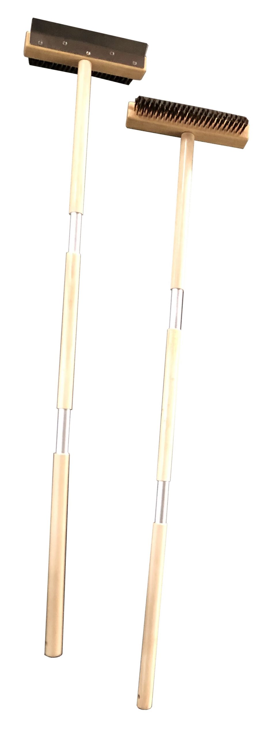 Pizza oven brush with scraper and wooden handle 25-120 Pizza oven brush with scraper and wooden handle 25-120