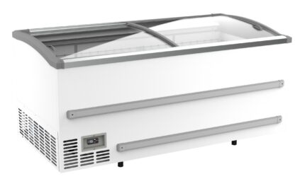 Supermarket chest freezer white 1880  manual defrost