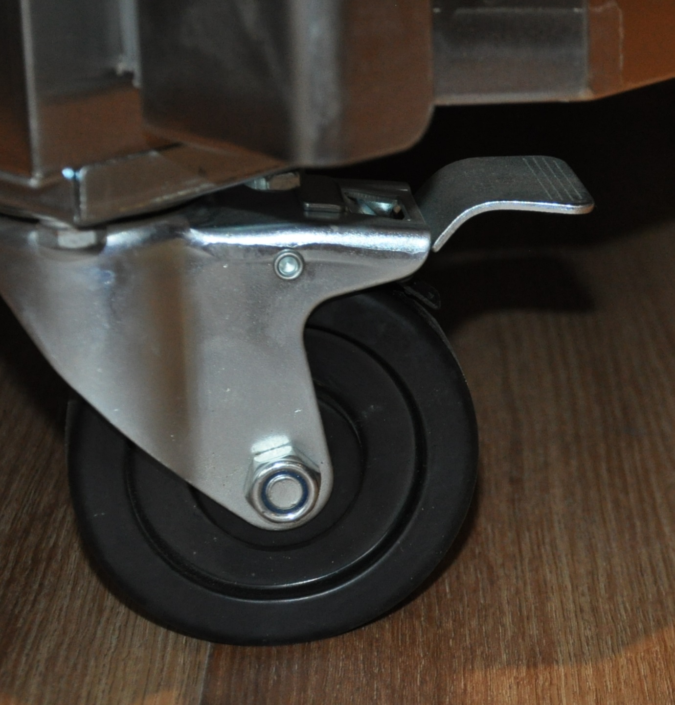 7450_0400-7815 Refrigerator SS+AL 600ltr static - Image 3