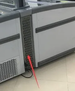 Chest freezer joint side  for island without head element