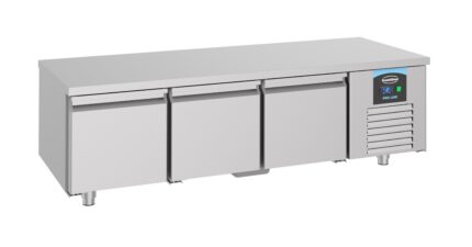 Refrigerated counter 600 height 3 doors