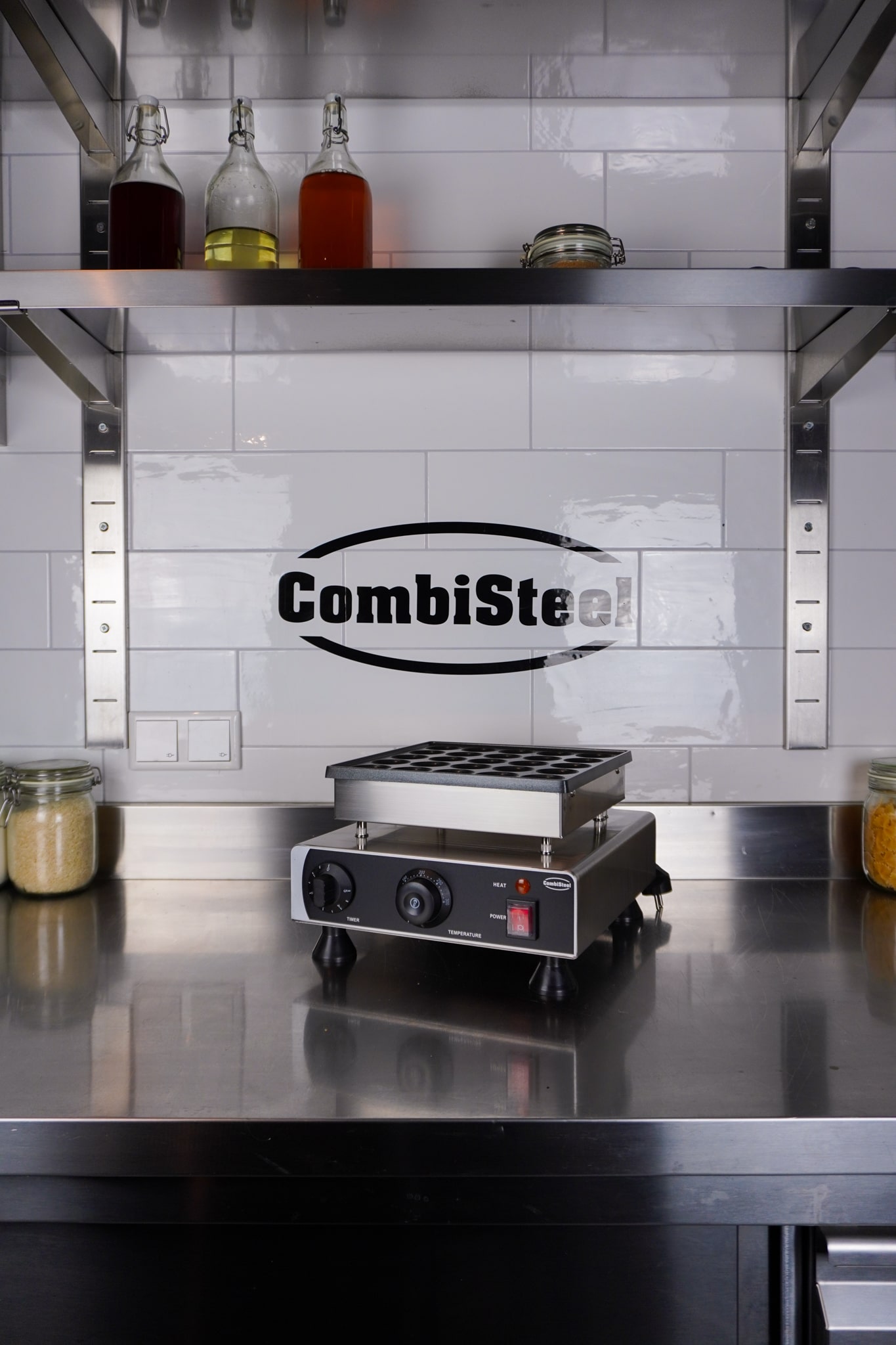 7540_0005_IRL_1-min_1 Mini blynelių kepimo aparatas 25 vnt. ø4,5 cm - Image 9