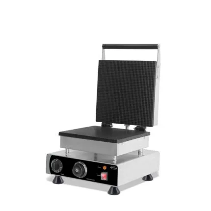 Syrup waffle maker squared