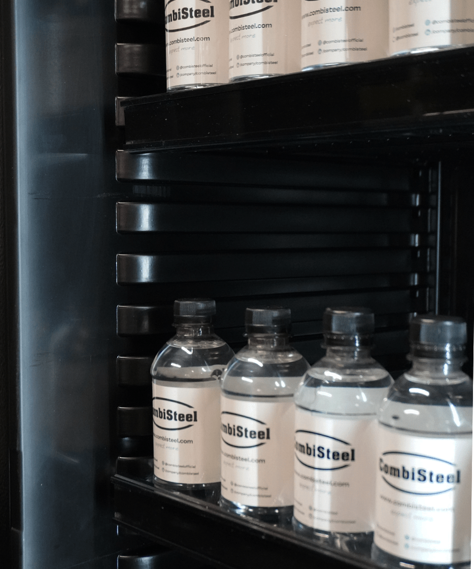 7086.0010-7-min Šaldytuvas 1 stiklinėmis durimis juodas su šviesdėže SVE-450 BLC - Image 9