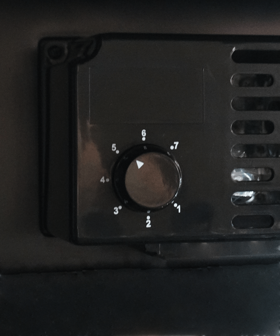 7086.0010-8-min Šaldytuvas 1 stiklinėmis durimis juodas su šviesdėže SVE-450 BLC - Image 10